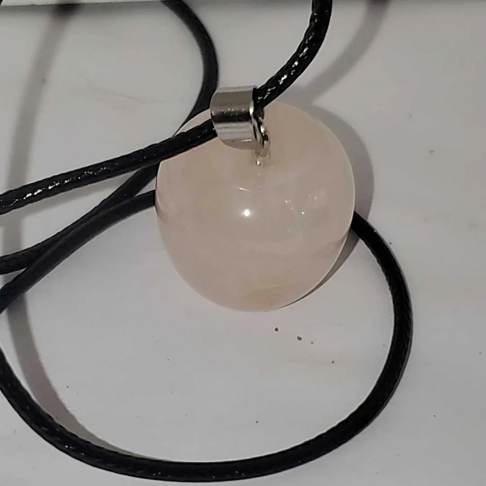 NWT 100% Natural Pink ROSE QUARTZ Crystal 20mm Apple 18